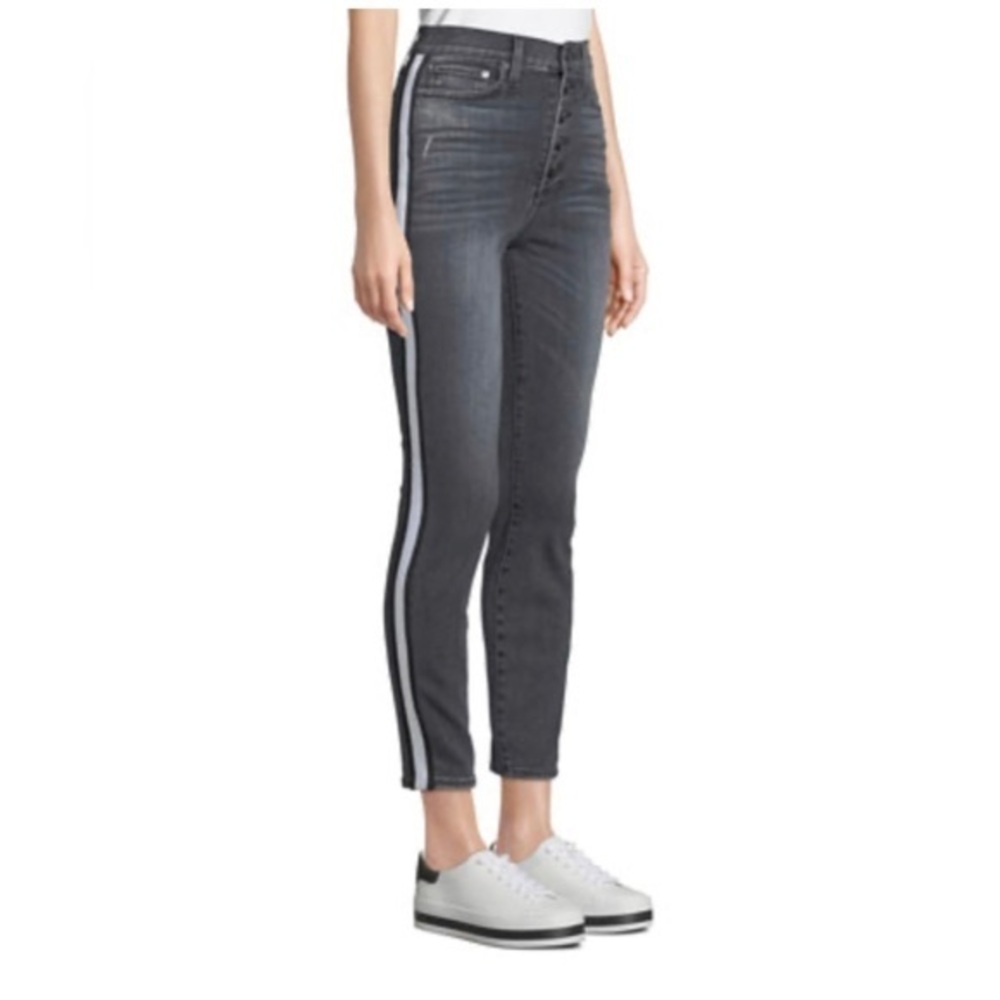 ALICE + OLIVIA JEANS
Good High-Rise Exposed Button Skinny Jeans with Stripes